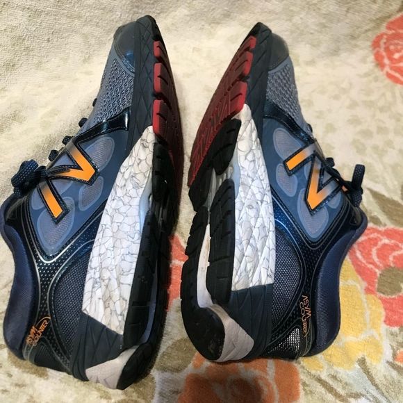 NEW BALANCE 860‎ V6 RUNNING SNEAKERS - Picture 5 of 9